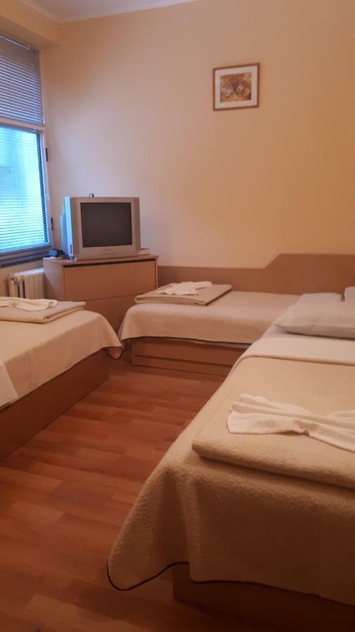 National Hotel Русе Экстерьер фото